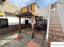 CASA ADOSADA EN VENTA EN SAN VICENTE DEL RASPEIG – 5 HABITACIONES, 2 BAÑOS, PATIO Y SOLARIUM photo 0