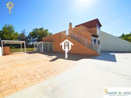 INMOPARADISE le ofrece en exclusiva un espectacular chalet en la prestigiosa zona de Venta Lanuza, El Campello. photo 0