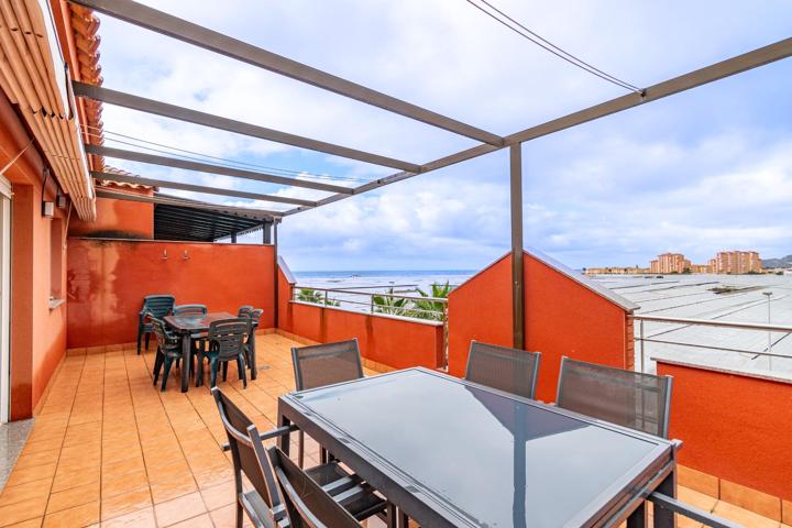 Precioso ático con gran terraza en Calahonda. photo 0