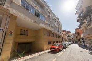Vivienda de 2 dormitorios en el centro de Maracena, a 5 min del metro photo 0