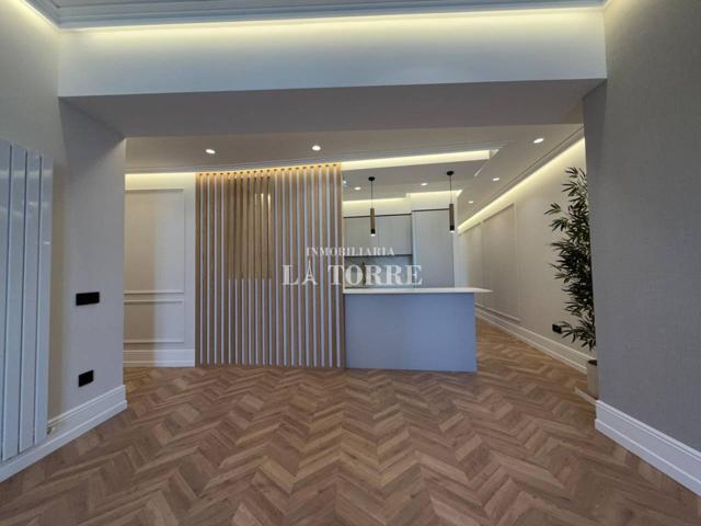 VENTA PISO EN EL CENTRO, REFORMQADO LUJO. 3 HAB 2 WC photo 0