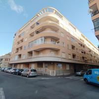 Apartamento de 2 dormitorios con garaje y piscina photo 0