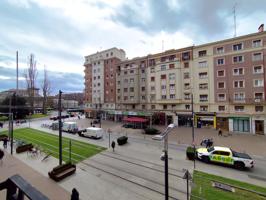 Piso En venta en Vitoria-Gasteiz photo 0