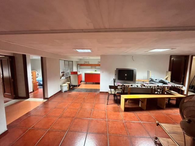 Local En venta en Vitoria-Gasteiz photo 0