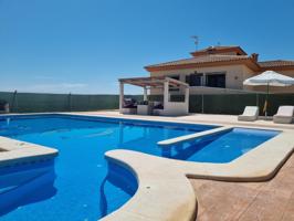 Chalet con piscina en Novelda photo 0