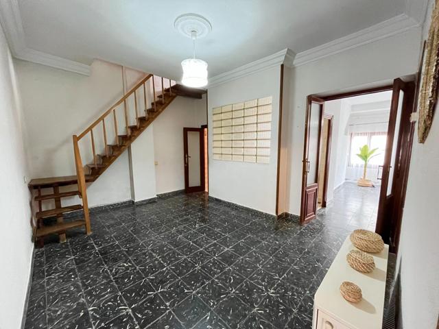 Piso En venta en Metro Rocafort 1, Rocafort photo 0