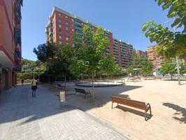 Venta de piso en Badalona photo 0