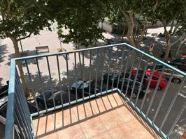 Piso en venta en Molins de Rei photo 0