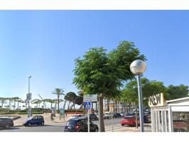 Local en venta en La Pineda photo 0