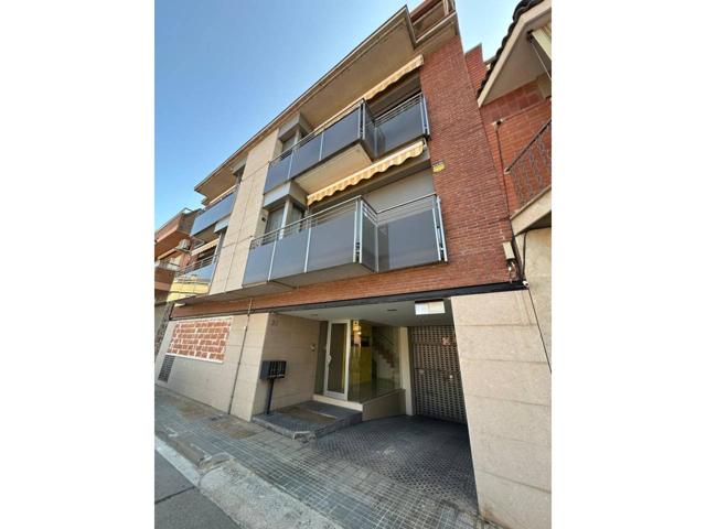 Piso en venta en Sant Vicenç de Castellet photo 0