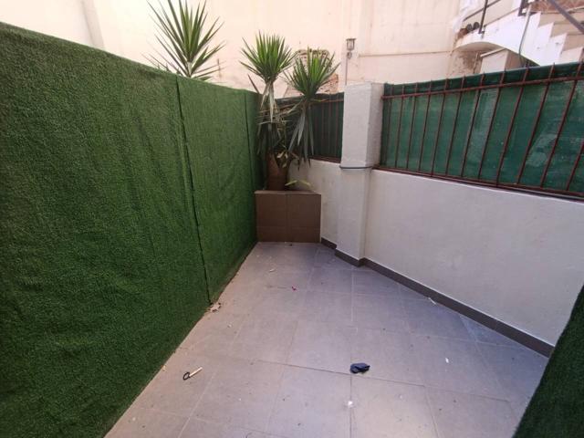 Piso en venta en El Carmel(08032) photo 0