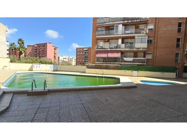 Gran terraza y piscina comunitaria!! photo 0