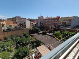Piso en venta en Centre photo 0