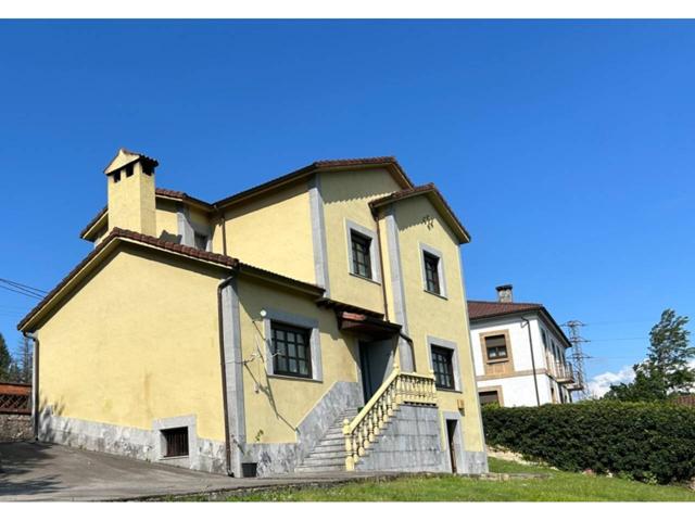 Venta de chalet en Latores photo 0