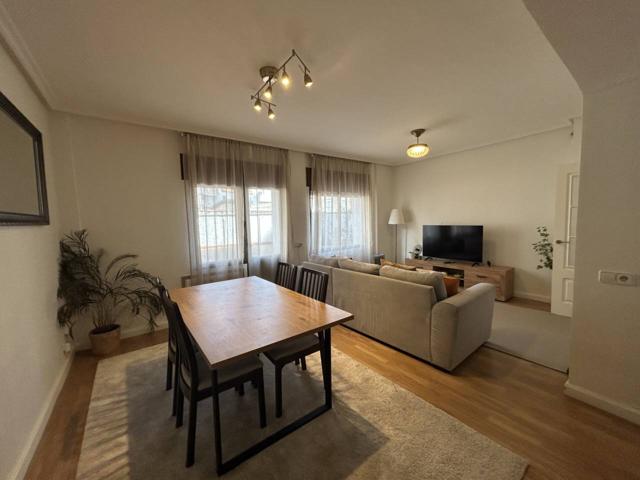 Venta de piso en Oviedo Centro photo 0