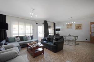 Piso En venta en Gabriela Mistral, Torrent photo 0