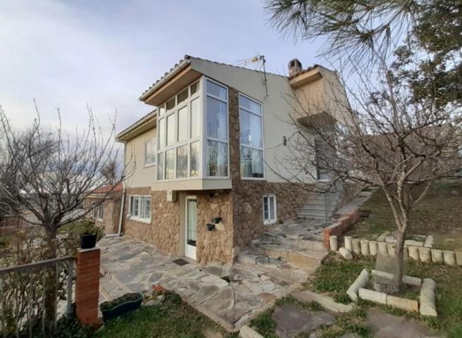 Venta chalet pueblo Urraca de Miguel, Ávila photo 0