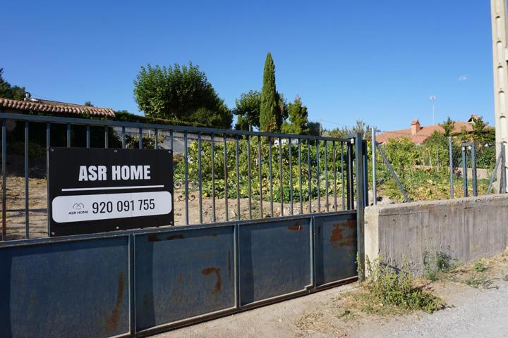 Venta de parcela en Muñana, Avila photo 0