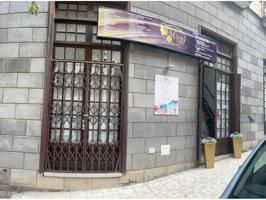 Traspaso academia,peluqueria y estetica en Puerto de la Cruz, Tenerife photo 0