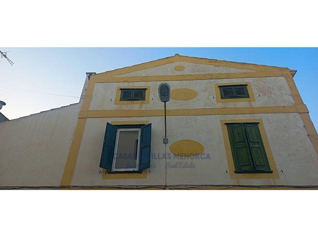 Casa En venta en Es Castell photo 0