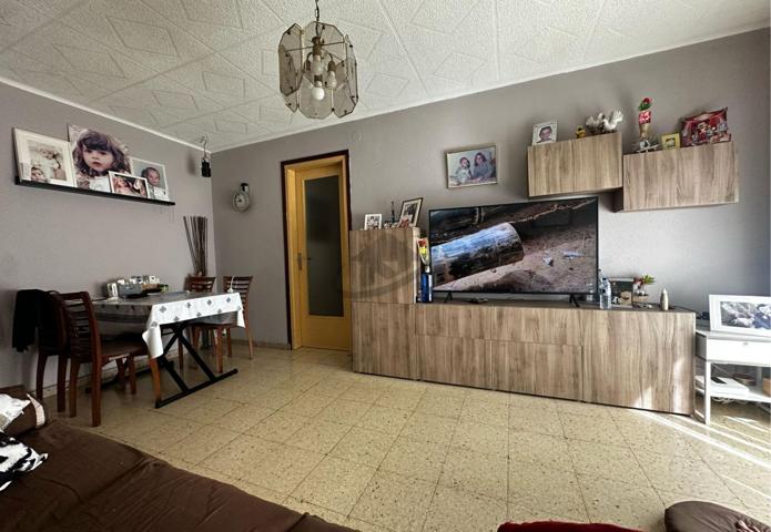 AMPLIO PISO DE 4 HABITACIONES PARA ENTRAR A VIVIR. photo 0