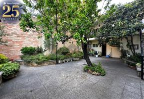 ESPECTACULAR CASA CON JARDÍN Y GARAJE PARA 4 COCHES photo 0