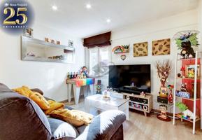 ACOGEDORA VIVIENDA EN ZONA TRANQUILA EN FINCA REFORMADA CON ASCENSOR . photo 0