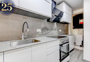 CÉNTRICA VIVIENDA REFORMADA, CON BALCÓN photo 0