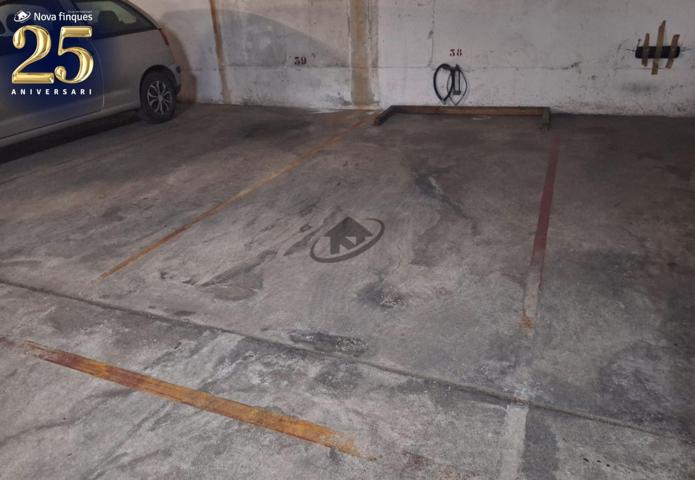 PLAZA DE APARCAMIENTO EN LA ROMÁNICA photo 0