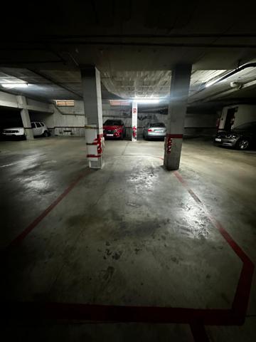 PLAZA DE APARCAMIENTO PARA COCHE PEQUEÑO Y MOTO photo 0