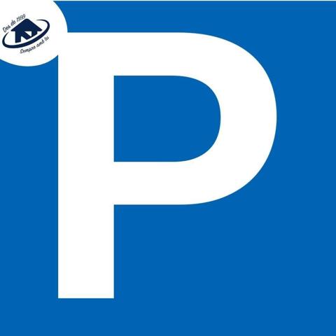 PLAZAS DE PARKING CENTRICAS photo 0
