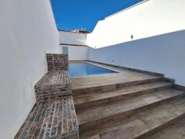 PLANTA BAJA REFORAMDA CON PISCINA PRIVADA photo 0