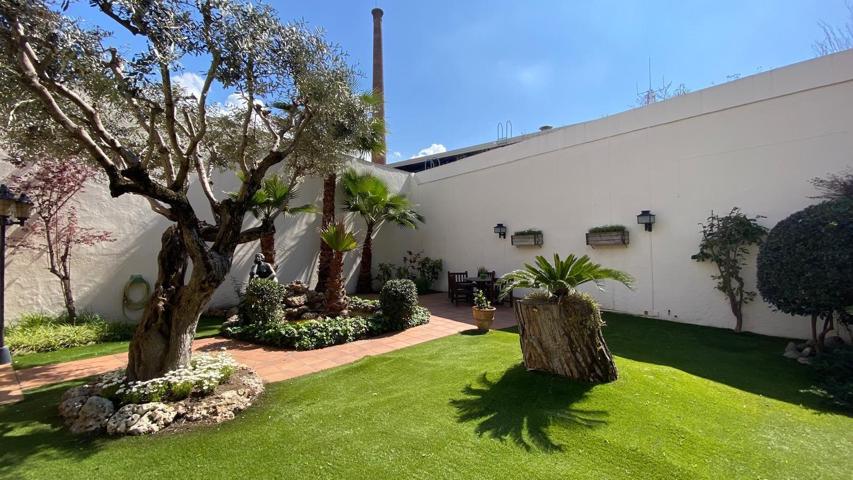Casa Modernista con Piscina Climatizada en el Corazón de Sabadell photo 0
