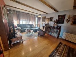 Exclusivo ático en Bellaterra con vistas al bosque y piscina de agua salada photo 0
