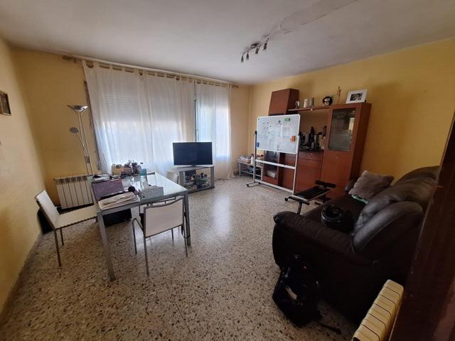 OPORTUNIDAD DE PISO TOTALMENTE EXTERIOR photo 0