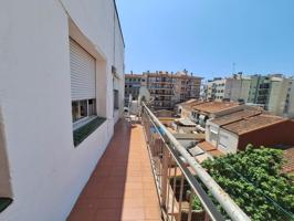 ATICO CON 3 HABITACIONES EN LA CRTA. BARCELONA photo 0
