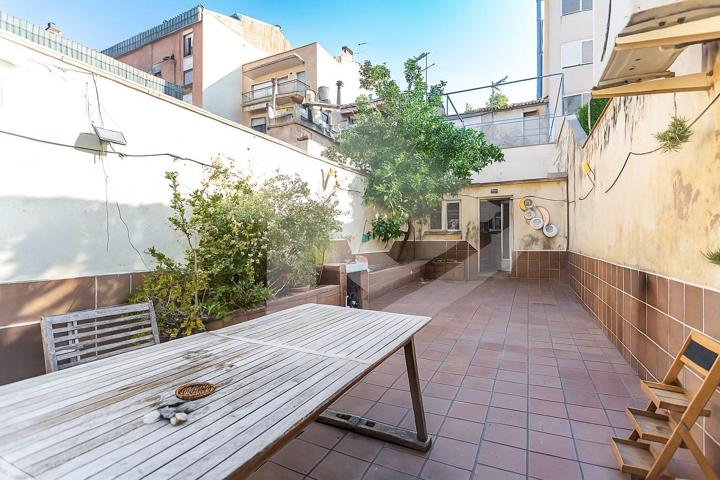 Casa en venta en el centro de Sabadell, junto a la Parroquia de la Purísima Concepción photo 0