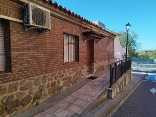 Casa En venta en Avenida Plaza De Toros, 9, Toledo photo 0