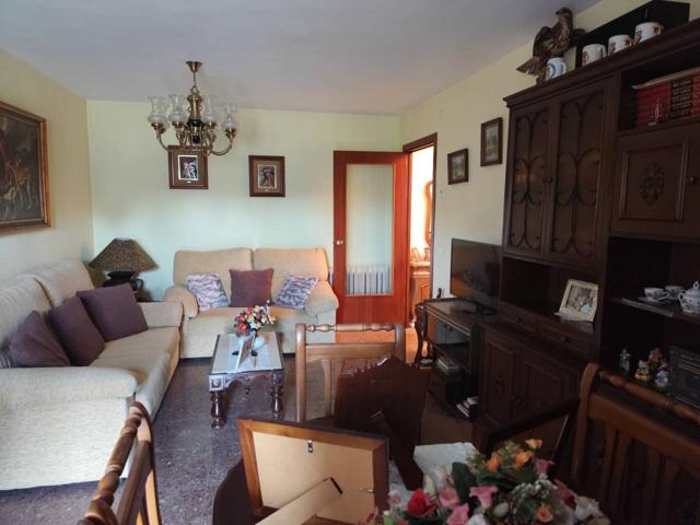 ¡Tu nuevo hogar te espera! Piso en venta con terraza y trastero en la vivienda photo 0