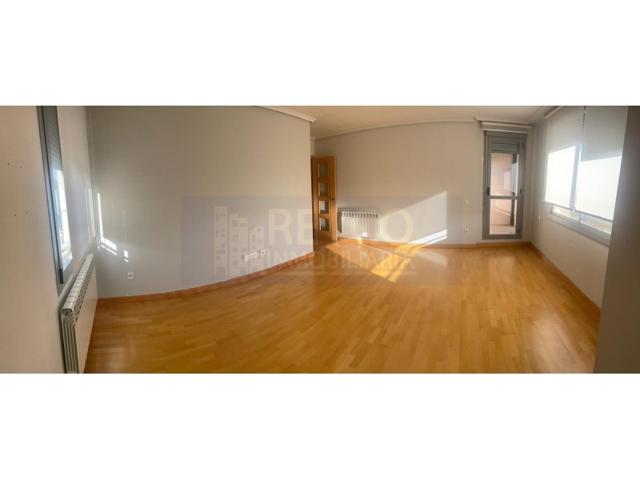 Piso En venta en Lardero photo 0