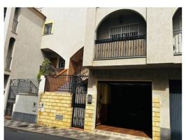 Se vende fabulosa casa en Motril con ubicación excelente y combinación rodeada de negocios y todas las comodidades. photo 0