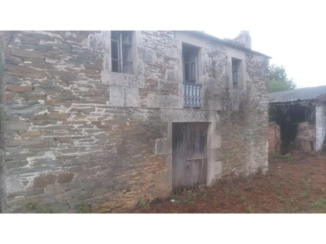 Casa En venta en Sarria photo 0