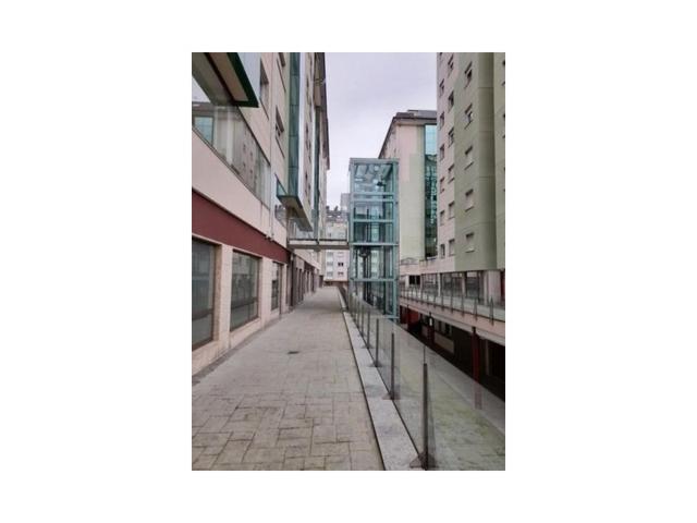 Local En venta en Lugo photo 0