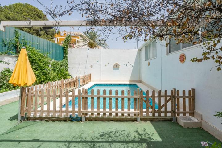 Casa en venta en Monforte del Cid, Alicante photo 0