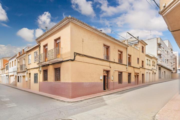 Casa en venta en Caudete, Albacete photo 0