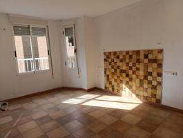 Piso céntrico en Elche photo 0