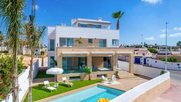 Casa En venta en Costa Blanca Sur, Ciudad Quesada photo 0