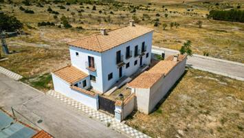 Chalet en venta en Villa de Ves, Albacete photo 0
