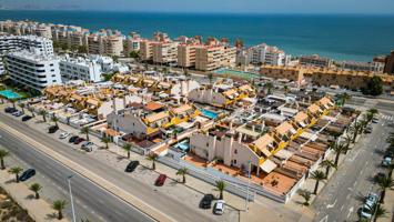Bungalow en Arenales del Sol photo 0