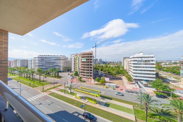 Vivienda exclusiva en residencial a un paso del centro photo 0